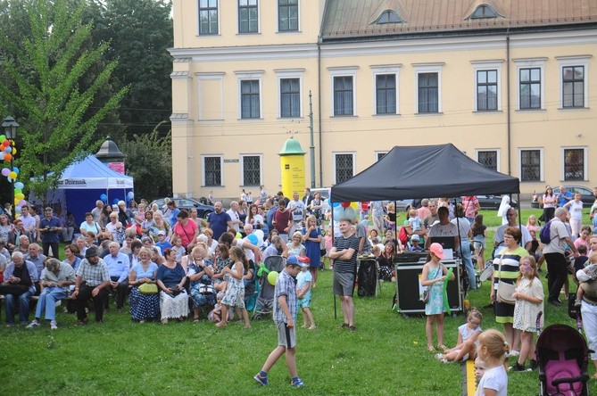 Piknik rodzinny pod Oknem Papieskim Cz. 2