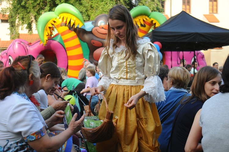 Piknik rodzinny pod Oknem Papieskim Cz. 2