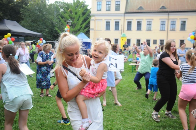 Piknik rodzinny pod Oknem Papieskim Cz. 2