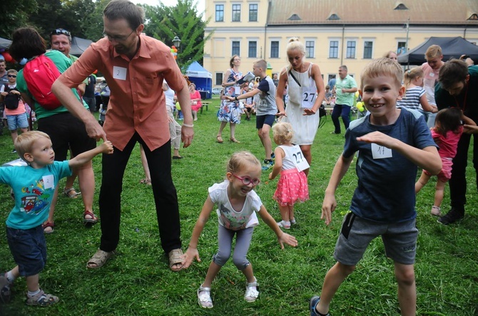 Piknik rodzinny pod Oknem Papieskim Cz. 2