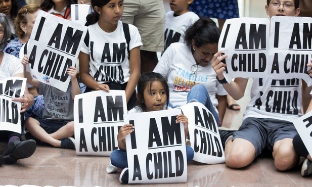 USA: Ponad 1400 dzieci migrantów odnalazło swoich rodziców