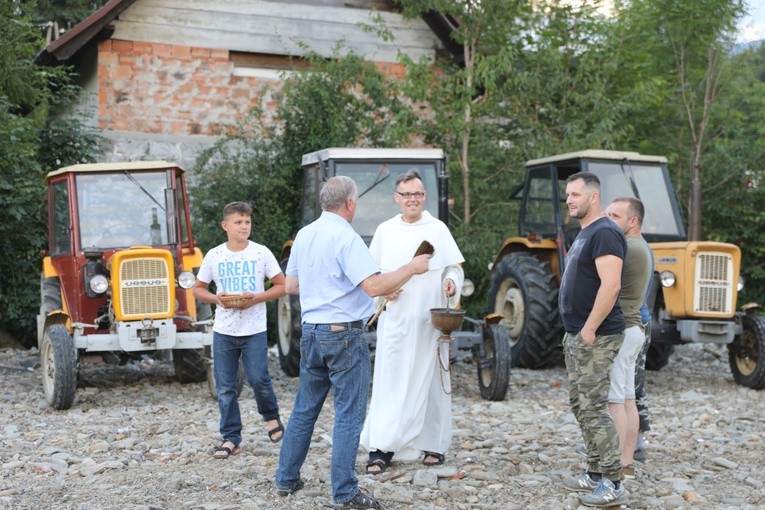 Błogsławieństwo aut i pojazdów rolniczych w Korbielowie - 2018