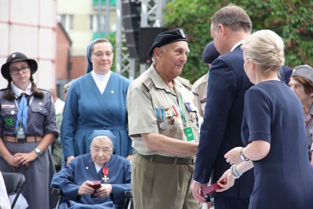 Prezydent odznaczył powstańców