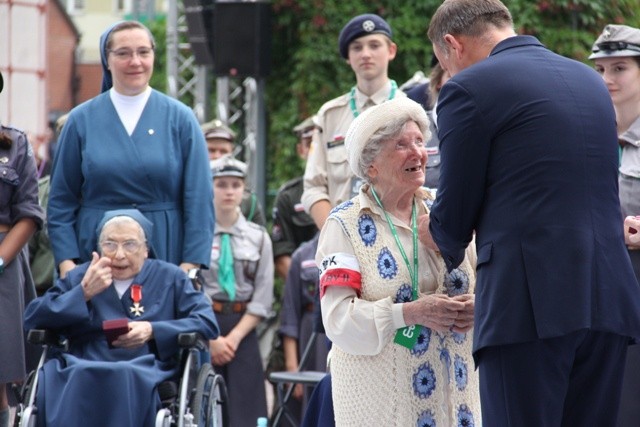 Prezydent odznaczył powstańców