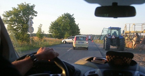 Szlam zalał szosę