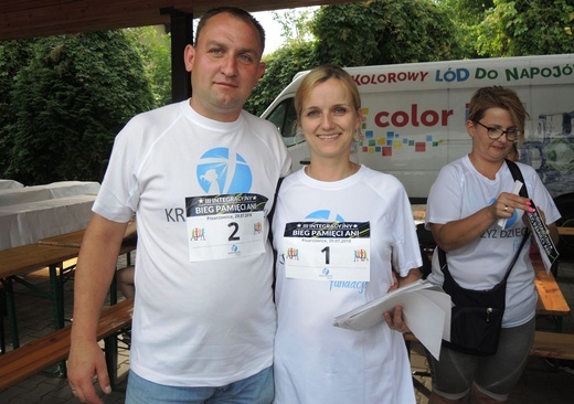 10. Biesiada fundacji "Krzyż Dziecka" w Pisarzowicach