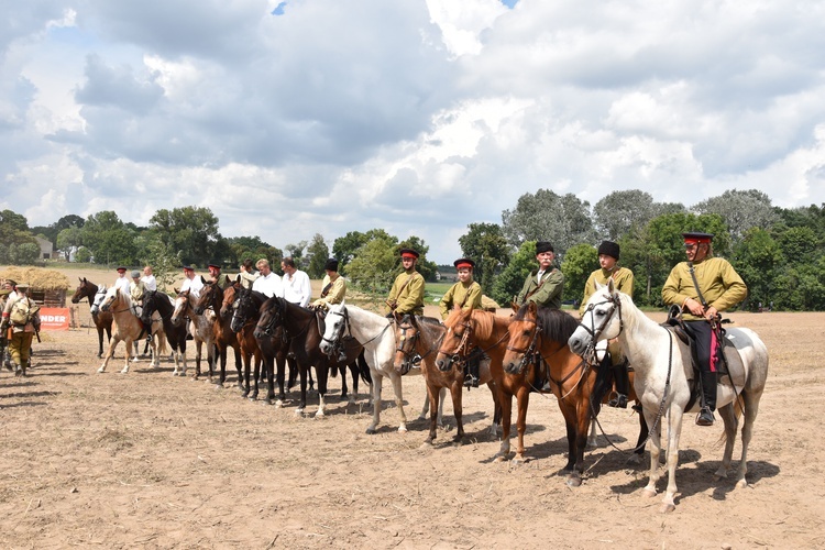 Piknik historyczny w Chojnowie