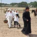 Piknik historyczny w Chojnowie