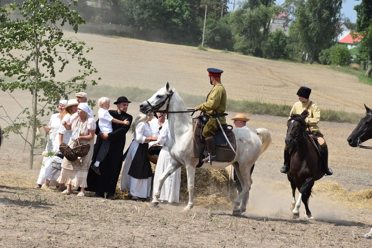 Piknik historyczny w Chojnowie