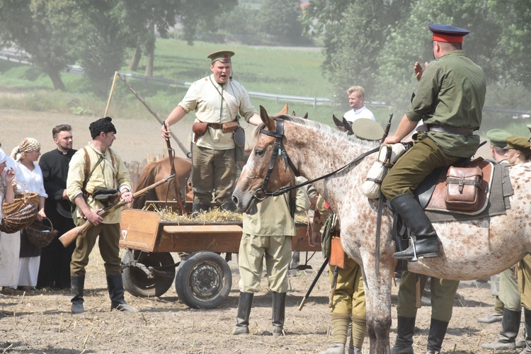 Piknik historyczny w Chojnowie