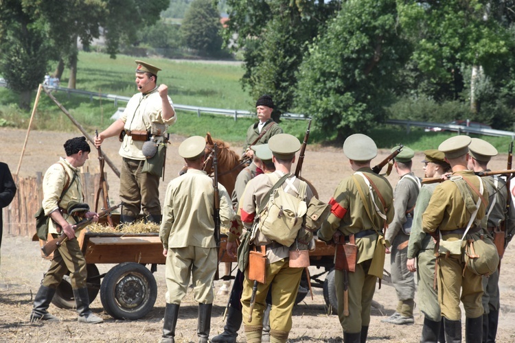 Piknik historyczny w Chojnowie