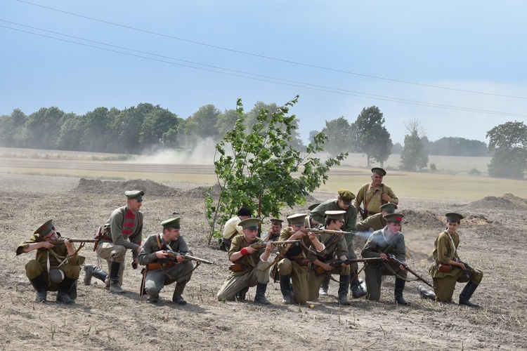 Piknik historyczny w Chojnowie