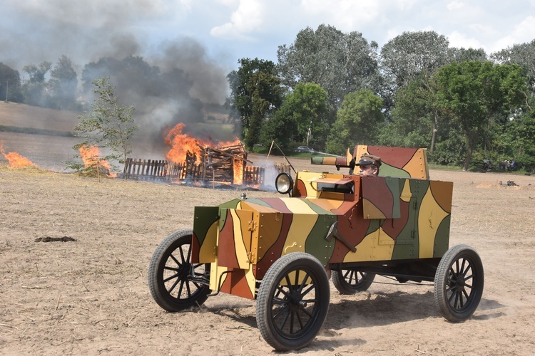 Piknik historyczny w Chojnowie