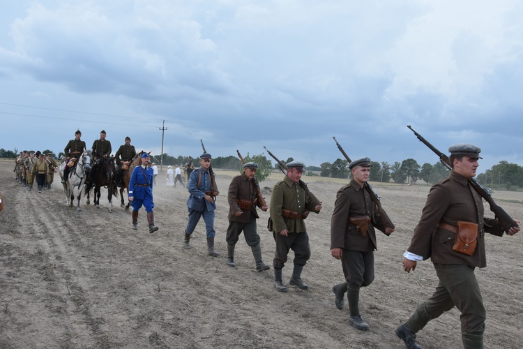 Piknik historyczny w Chojnowie