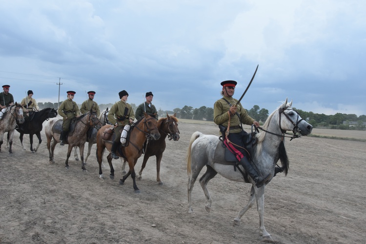 Piknik historyczny w Chojnowie