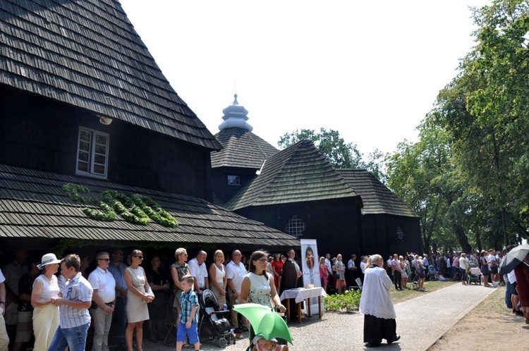 Prymas i biskupi w Oleśnie u św. Anny