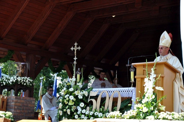 Prymas i biskupi w Oleśnie u św. Anny