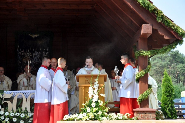 Prymas i biskupi w Oleśnie u św. Anny