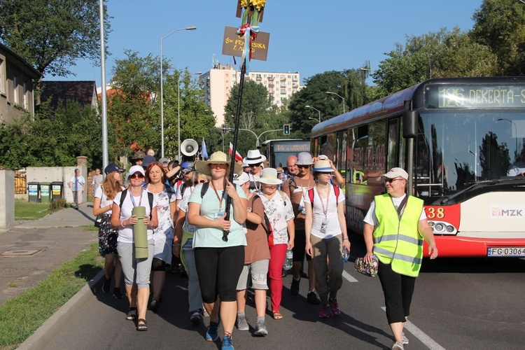 Pielgrzymi z Gorzowa wyruszyli na Jasną Górę