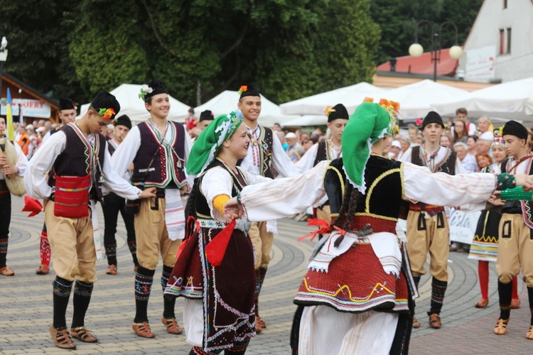 Korowód na rozpoczęcie 55. TKB w Wiśle -2018