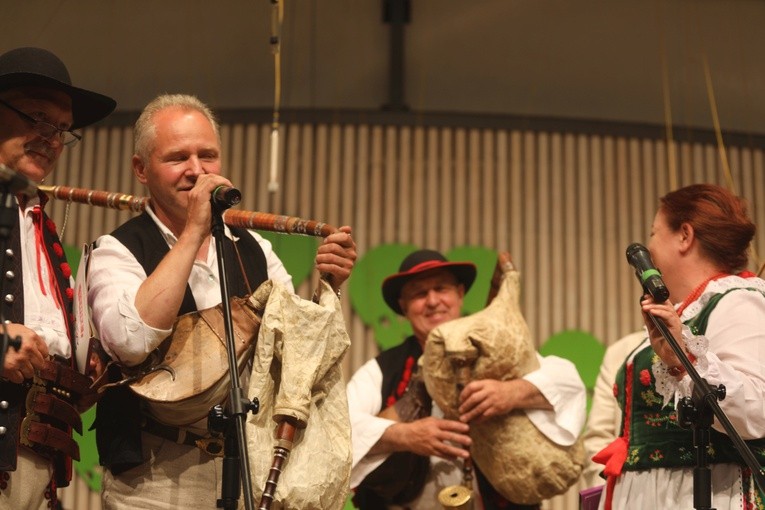Koncert dudziarzy i gajdoszy na inauguracji 55. TKB w Żywcu - 2018