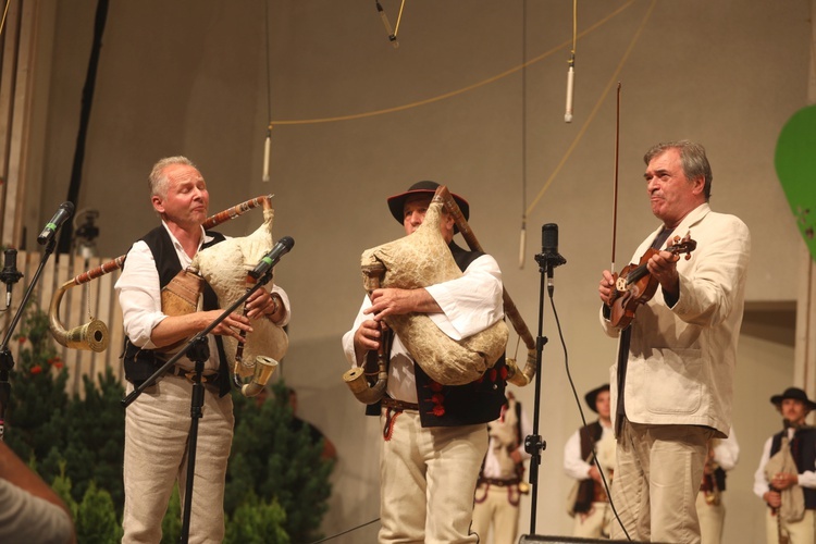 Koncert dudziarzy i gajdoszy na inauguracji 55. TKB w Żywcu - 2018