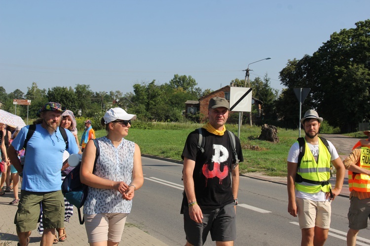 Pielgrzymka hipisów na Jasną Górę