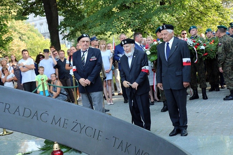 Wrocław uczcił pamięć o powstaniu warszawskim
