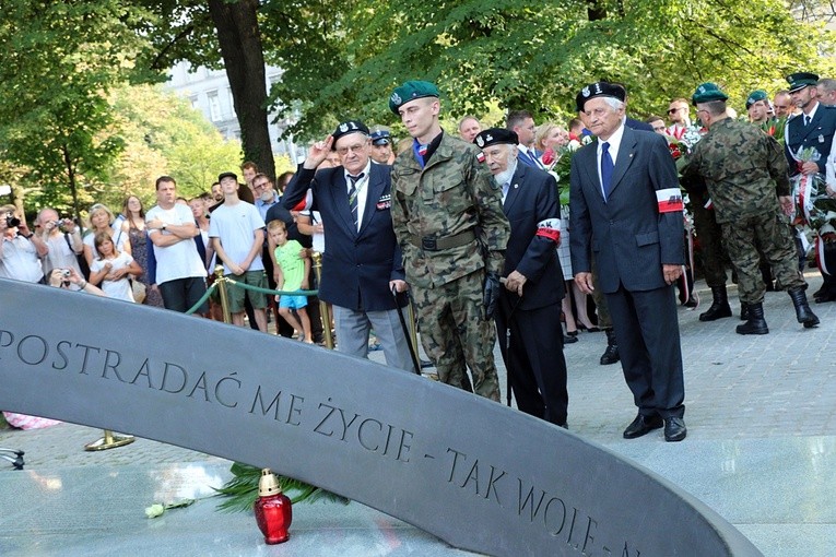 Wrocław uczcił pamięć o powstaniu warszawskim