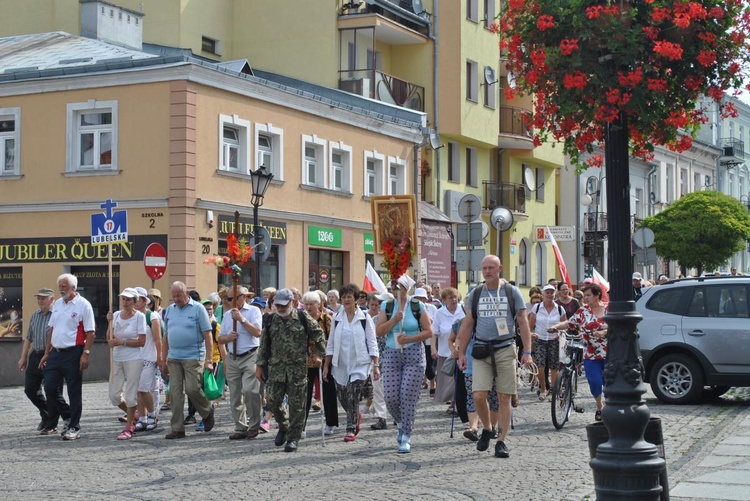 Wyjście pielgrzymów z Chełma.