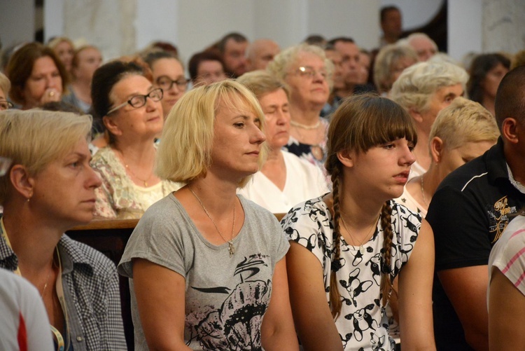 Bp Cisło przewodniczył Mszy św. rozesłania chełmskich pielgrzymów na Jasną Górę.