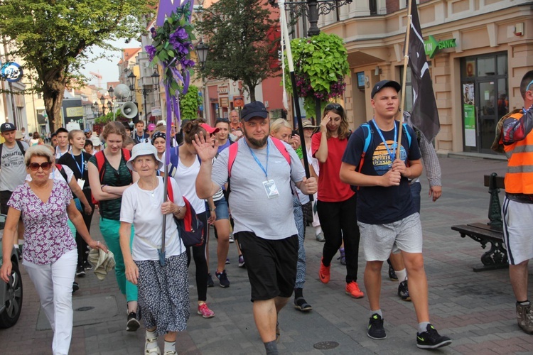 Ruszyła Piesza Pielgrzymka z Zielonej Góry na Jasną Górę