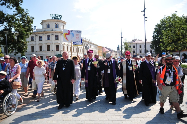 Lubelscy pielgrzymi już w drodze.