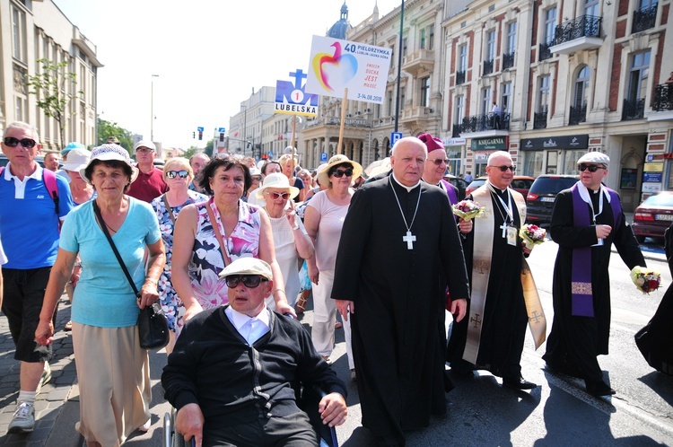 Lubelscy pielgrzymi już w drodze.