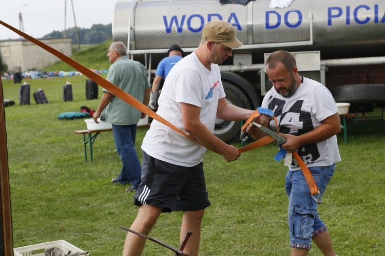 Droga do Przeworna i Apel Jasnogórski z modlitwą o powołania