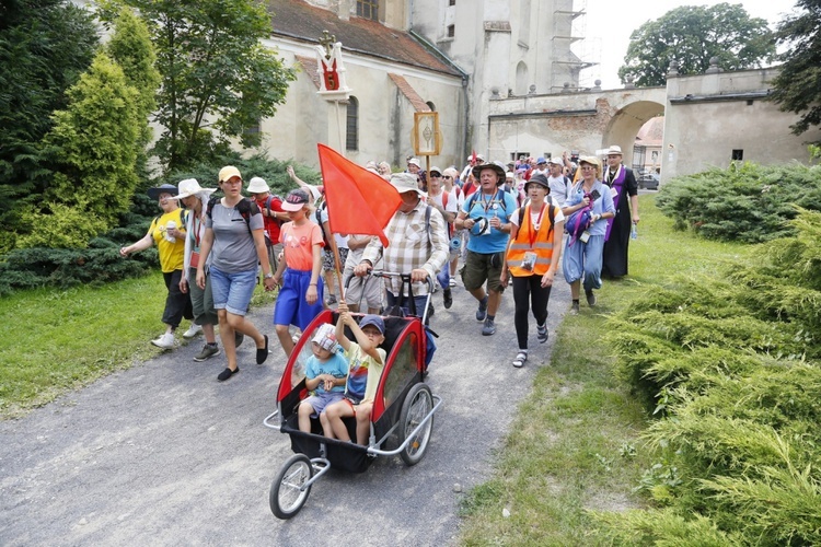 Droga do Przeworna i Apel Jasnogórski z modlitwą o powołania