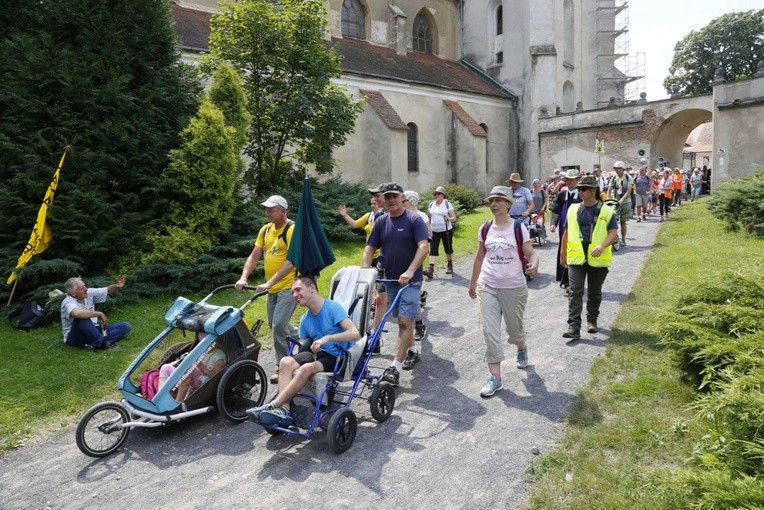 Droga do Przeworna i Apel Jasnogórski z modlitwą o powołania