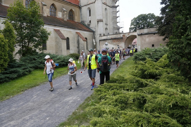 Droga do Przeworna i Apel Jasnogórski z modlitwą o powołania