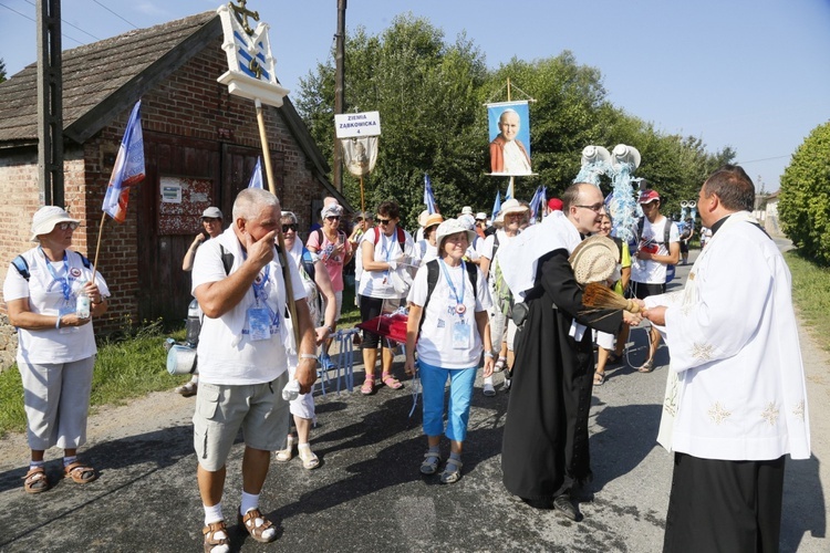 Droga do Przeworna i Apel Jasnogórski z modlitwą o powołania