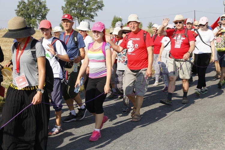 Droga do Przeworna i Apel Jasnogórski z modlitwą o powołania