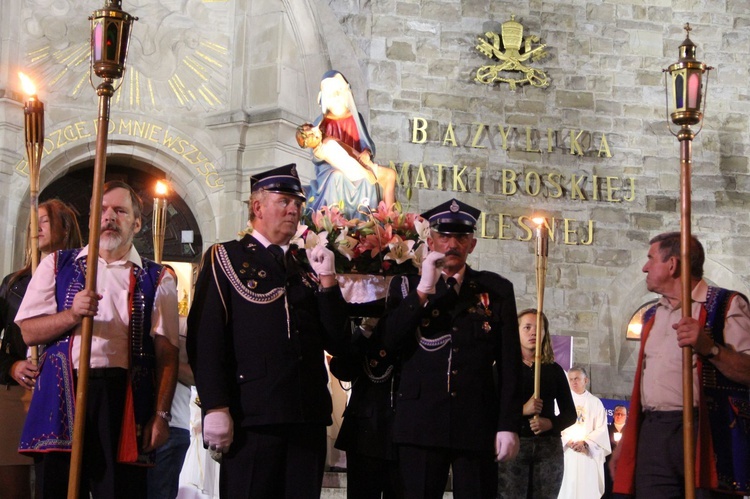 Prymicje bp. Mirosława Gucwy w Limanowej