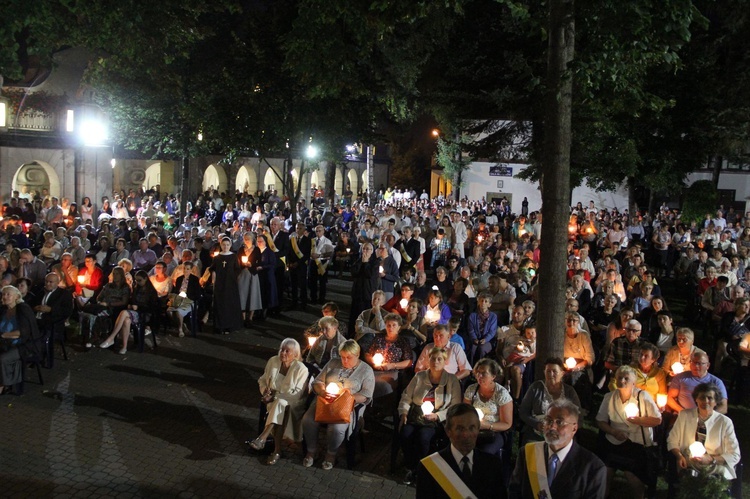 Prymicje bp. Mirosława Gucwy w Limanowej