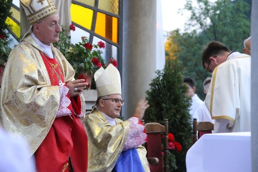 Prymicje bp. Mirosława Gucwy w Limanowej