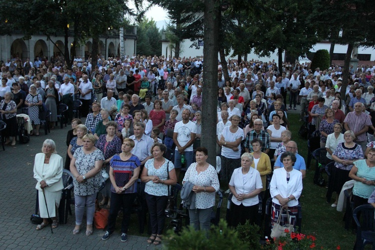 Prymicje bp. Mirosława Gucwy w Limanowej