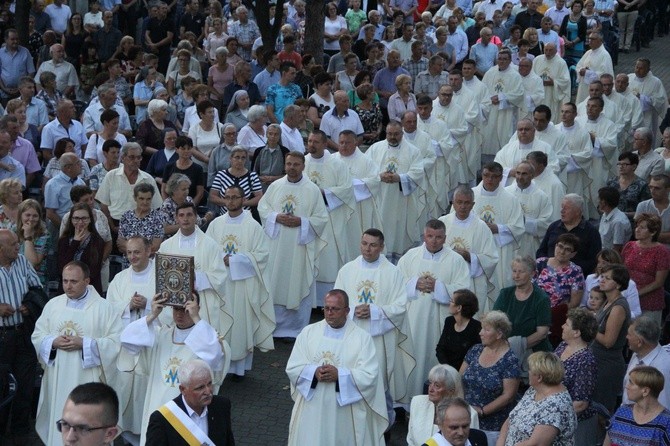 Prymicje bp. Mirosława Gucwy w Limanowej