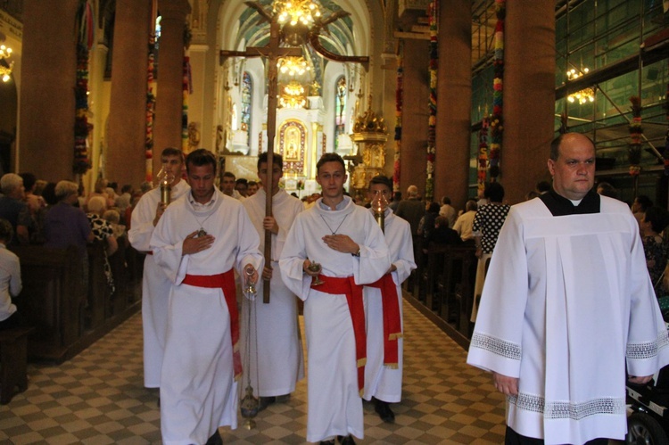 Prymicje bp. Mirosława Gucwy w Limanowej