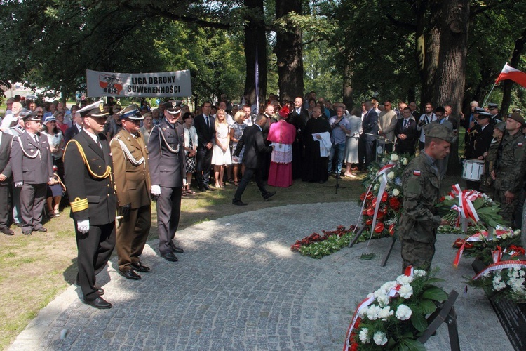 Odsłonięcie i poświęcenie Pomnika Żołnierzy Wyklętych