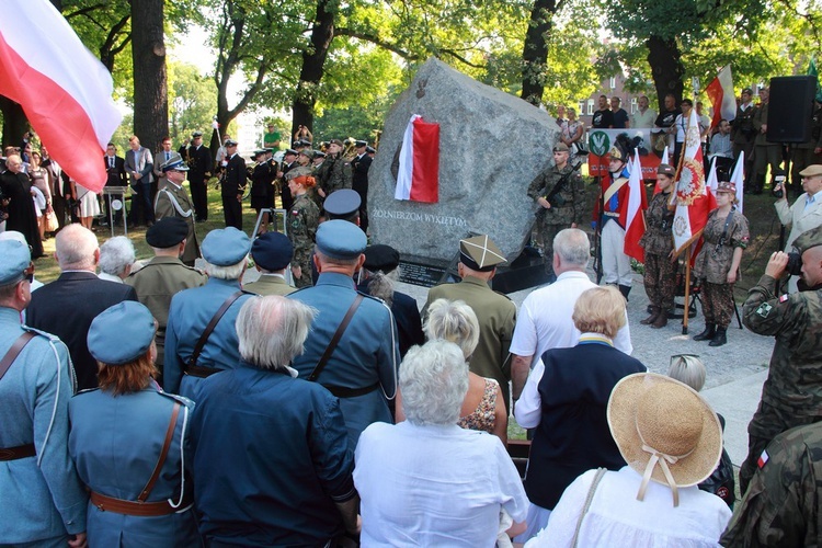 Odsłonięcie i poświęcenie Pomnika Żołnierzy Wyklętych