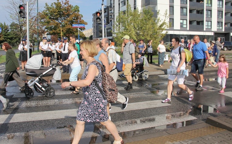 Pierwsze kroki praskich pielgrzymów