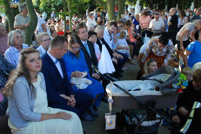 Msza u św. Otylii, kolejny chrzest oraz serdeczne przyjęcie w Chodlu